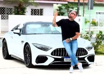 Influenciador automotivo Ricardo Godoi morre enquanto fazia tatuagem em Itapema