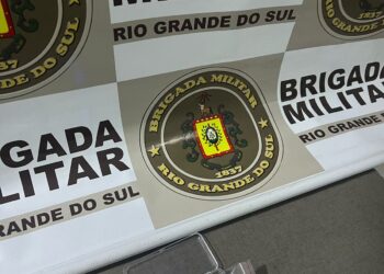 Brigada Militar de Antônio Prado Apreende Entorpecente e Autua Veículo Durante Operação Cerco Fechado
