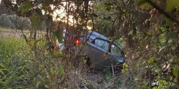 MULHER QUE PEDIA SOCORRO APÓS ACIDENTE MORRE ATROPELADA POR ÔNIBUS, EM MAQUINÉ