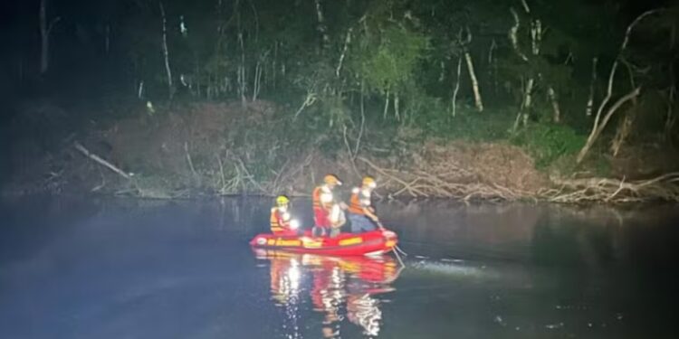 Homem morre afogado após tentar salvar filho que caiu em rio no RS