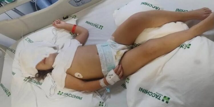 Menina de 2 anos perde movimentos após aplicação de injeção na UPA de Bento