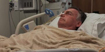 Bolsonaro tem piora no quadro clínico e segue na UTI em Brasília