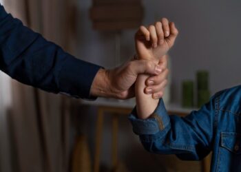 Avô é preso acusado de abusar de neto de quatro anos em Santa Catarina