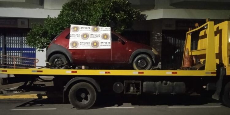 Brigada Militar prende mulher por tráfico de drogas em Farroupilha