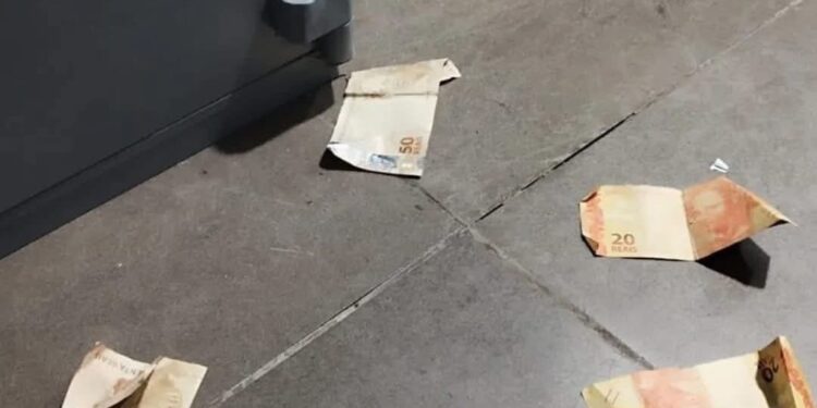 Ex-funcionário de banco em Júlio de Castilhos é suspeito de simular furto a agência e desviar R$ 146 mil