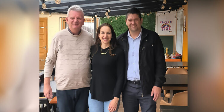 Prefeito de Nova Petrópolis e Vice-Prefeito visitam Nova Roma do Sul e trocam ideias com a vereadora Vanessa