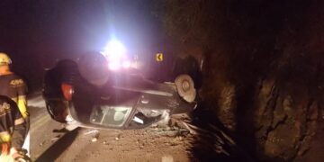 Homem morre em grave capotamento na ERS-122
