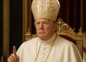 Representantes da Igreja Católica criticam imagem de Trump vestido de papa: “Não zombe de nós”