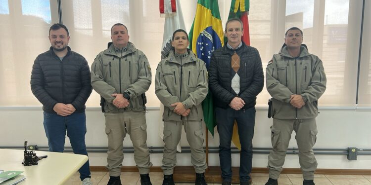 Nova Roma do Sul Recebe Novo Policial Militar