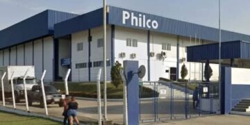 Philco Demite 800 em Manaus por Queda nas Vendas de TVs