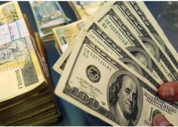 Dólar segue em R$ 5,51, à espera de desenrolar sobre tarifaço