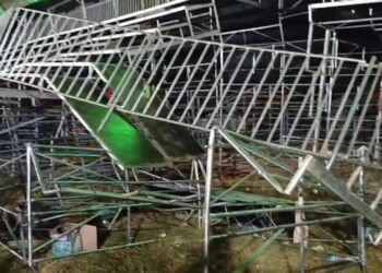 Desabamento de arquibancada em rodeio no interior de SP deixa 60 feridos e cancela show da dupla Gian e Giovani