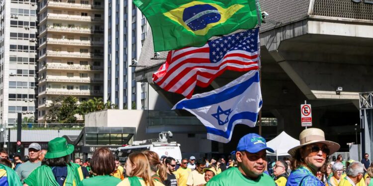 Apoiadores de Bolsonaro fazem manifestações contra o governo Lula em diversas cidades, dentre elas Porto Alegre