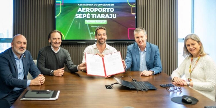 Governador Eduardo Leite aprova liberação de recursos para obras no aeroporto de Santo Ângelo