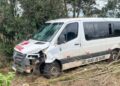Van da Secretaria de Saúde de Tenente Portela sai da pista na ERS-155 e deixa uma pessoa ferida
