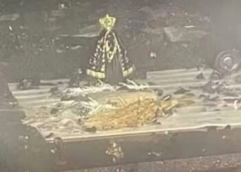 Imagem de Nossa Senhora Aparecida é preservada em incêndio que destrói residência em Tapejara