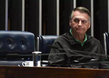 Bolsonaro entra para a lista de dez chefes de Estado no mundo condenados por romper regimes políticos