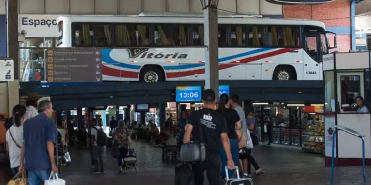 Corpo é encontrado dentro de mala na rodoviária de Porto Alegre