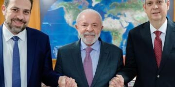 Lula anuncia Guilherme Boulos como novo ministro da Secretaria-Geral da Presidência