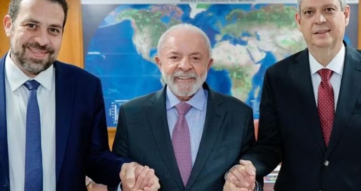 Lula anuncia Guilherme Boulos como novo ministro da Secretaria-Geral da Presidência