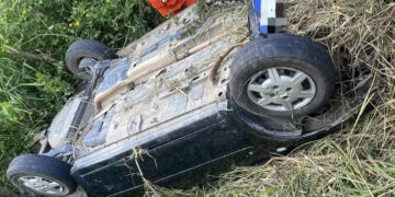 Criança sobrevive por dias ao lado dos pais mortos após acidente no Pernambuco