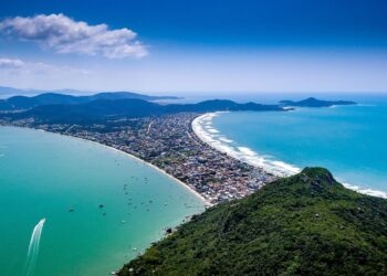 Cidade paradisíaca de SC que cobra R$ 200 de turistas tem surto de diarreia