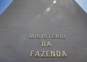 Governo Lula bloqueia quase R$ 24 bilhões do Orçamento deste ano e compromete investimentos em obras federais