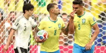 Brasil vence o Japão de virada e avança para as oitavas de final da Copa do Mundo