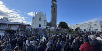 Flores da Cunha prepara Corpus Christi com tapetes coloridos e solidariedade