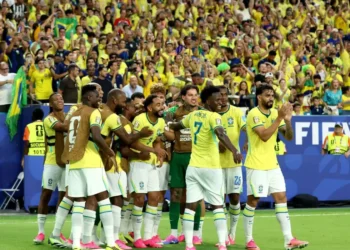 Brasil enfrenta o Japão em duelo decisivo por vaga nas oitavas da Copa do Mundo
