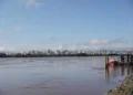 Defesa Civil Estadual alerta para risco muito alto de inundação nas ilhas de Porto Alegre devido à elevação do Guaíba