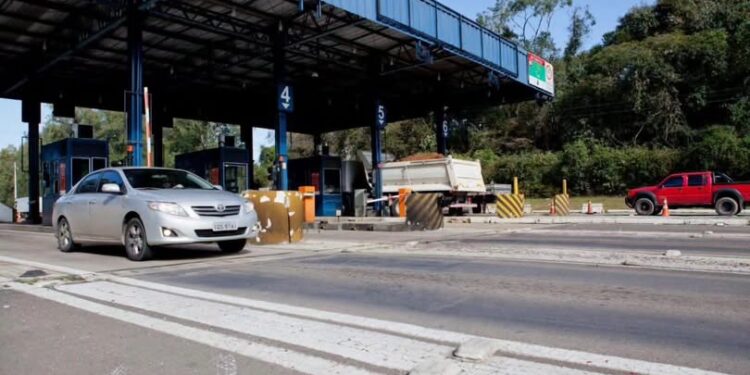 Pedágio fica mais caro em trechos de três rodovias gaúchas nesta segunda-feira