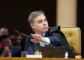 Ministro André Mendonça prepara a sua defesa no Supremo contra “ilegalidades” de denúncia do seu colega Alexandre de Moraes contra ele