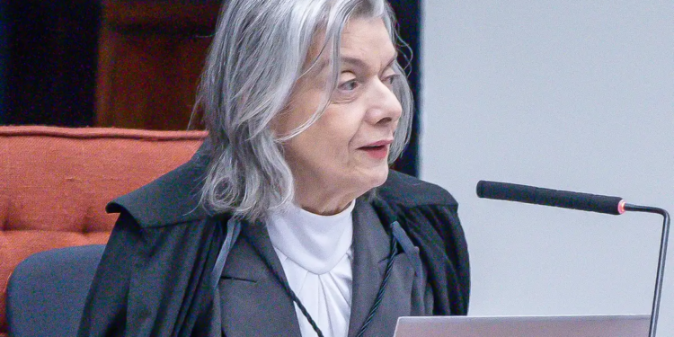Ministra do Supremo nega transporte interestadual gratuito para os eleitores neste domingo, solicitado pela campanha de Lula